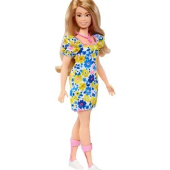 Barbie Fashionistas Doll - 208 Sale