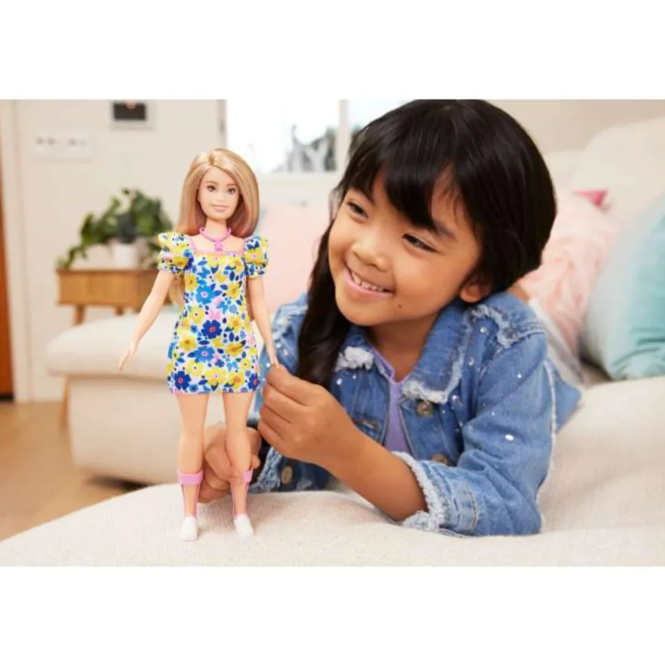 Barbie Fashionistas Doll - 208 Sale