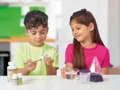 Brainstorm Toys Light-Up Crystal Lab Store