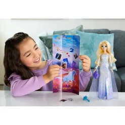 Disney Frozen Spin & Reveal Elsa Doll New