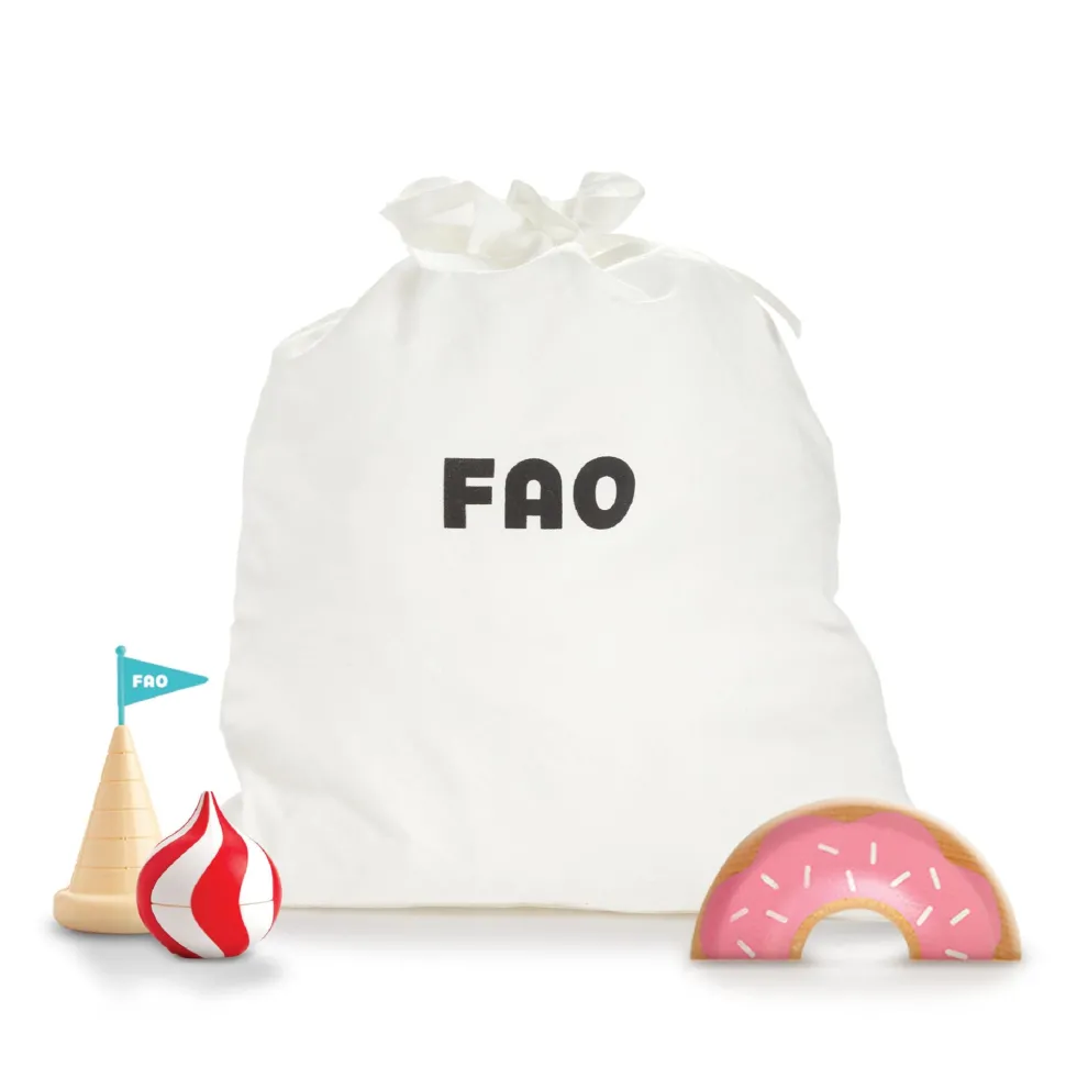 FAO Schwarz F.A.O. Schwarz Wood Castle Blocks Treats Fashion
