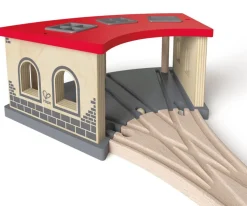 Hape Railway Big Engine Shed Fashion
