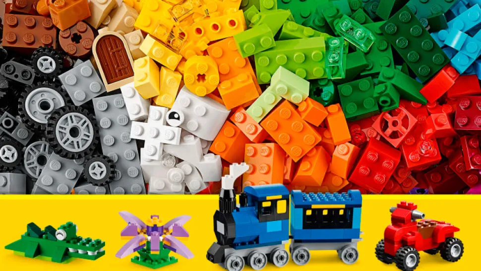 LEGO 10696 Classic Medium Creative Brick Box 484 Piece Sale