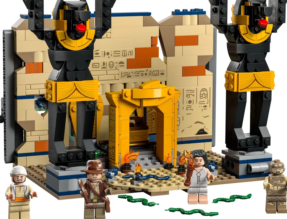 LEGO 77013 Indiana Jones Escape From The Lost Tomb Hot