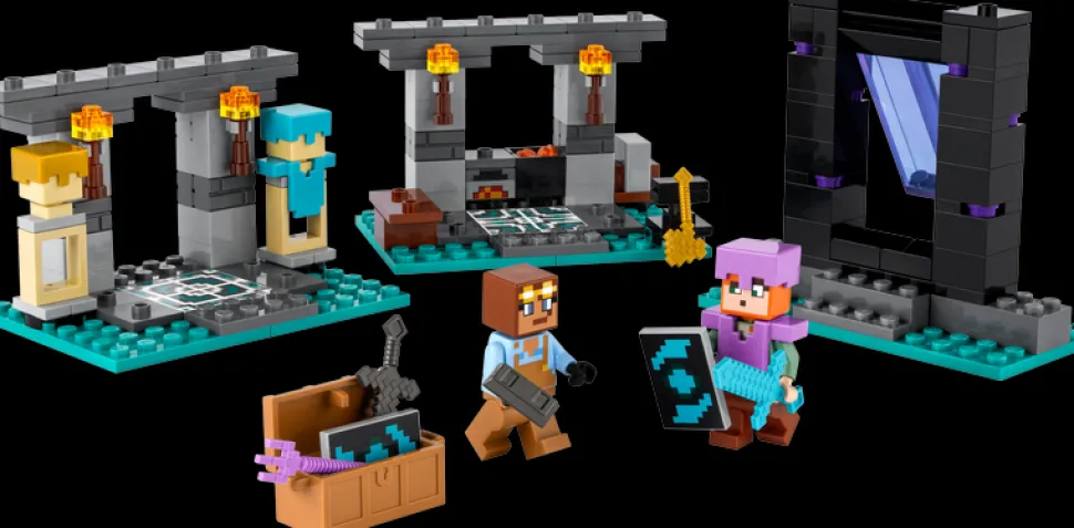 LEGO 21252 Minecraft The Armoury Sale
