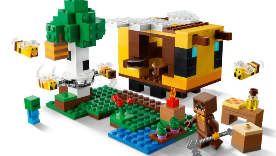 LEGO 21241 Minecraft The Bee Cottage Store