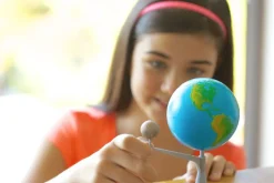 4M Kidz Labs Earth Moon Model Making Kit New