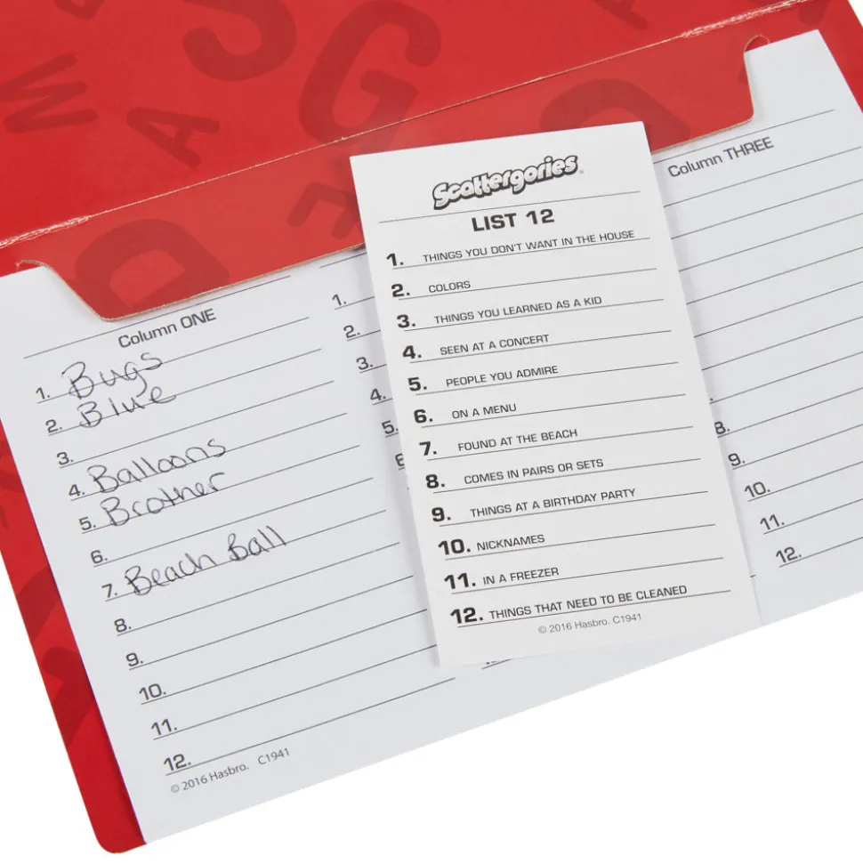 Hasbro Gaming Scattergories Fashion